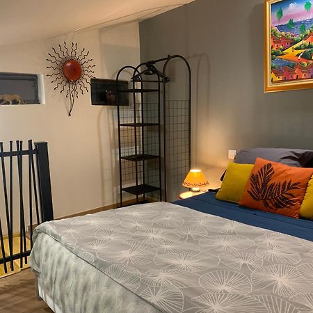 Standing Duplex Full Equipements Ideal Moyen Sejours Le Thor Exteriör bild